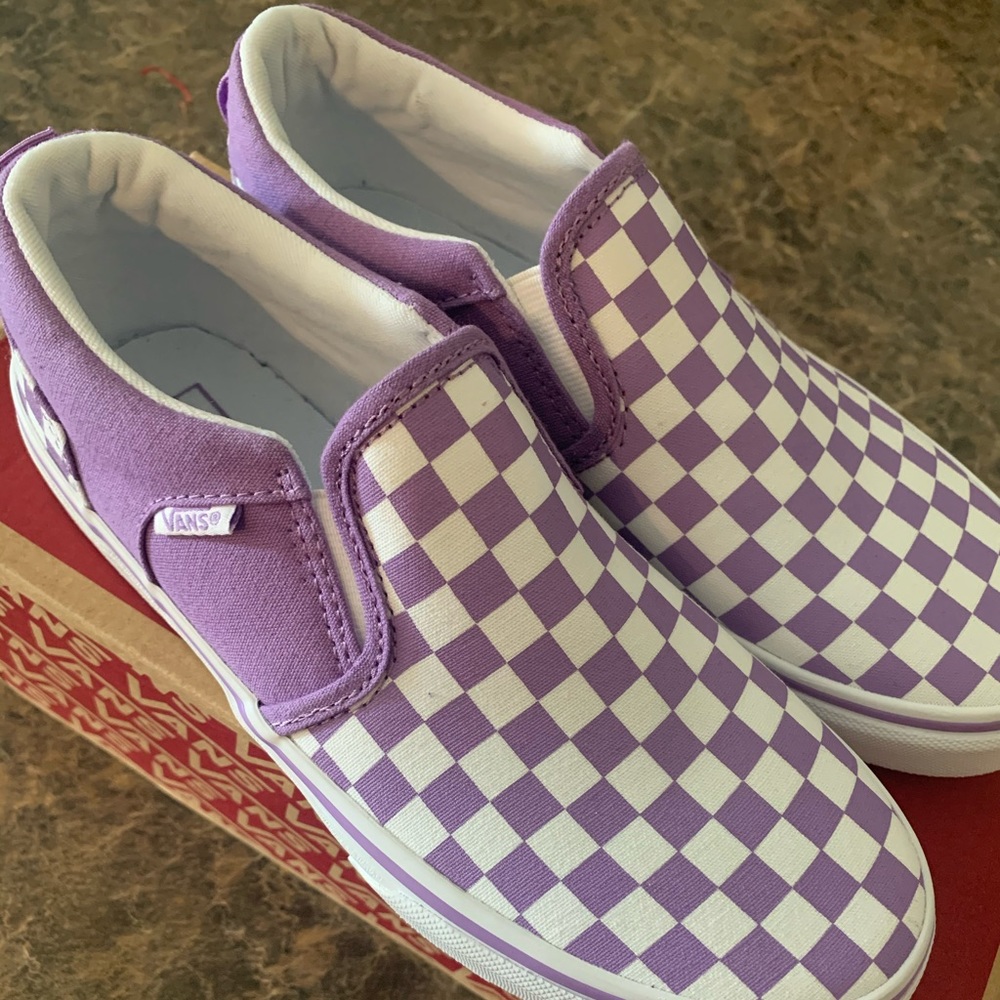 Vans - Picture 3 of 5